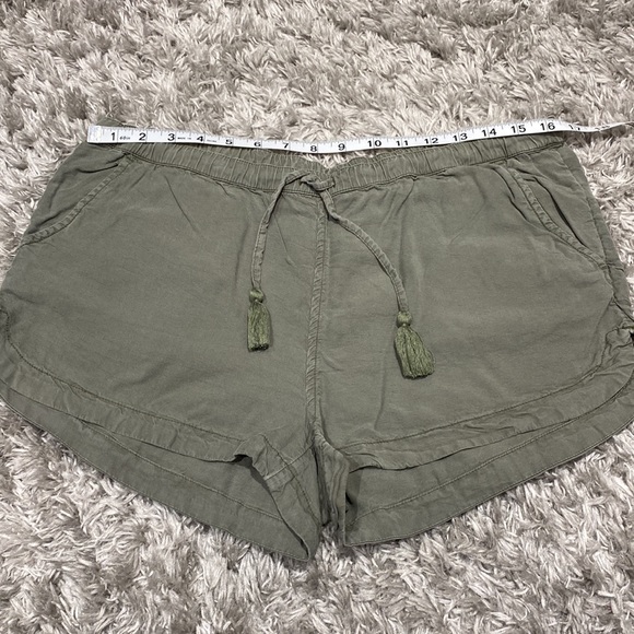 2/$20 ✨ Aerie Olive Green Camp Shorts - Picture 4 of 6
